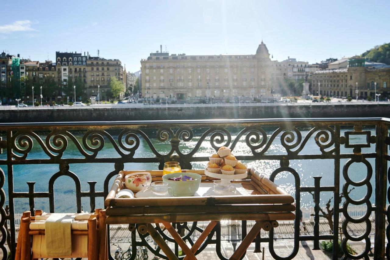 Deluxe Apt-Views To Historic Maria Cristina Hotel San Sebastian Exterior photo