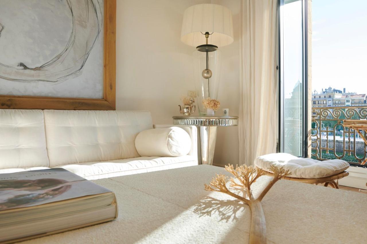 Deluxe Apt-Views To Historic Maria Cristina Hotel San Sebastian Exterior photo