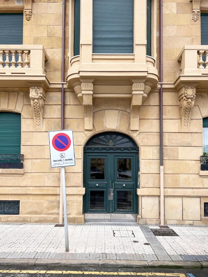 Deluxe Apt-Views To Historic Maria Cristina Hotel San Sebastian Exterior photo
