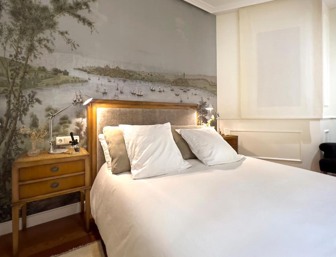 Deluxe Apt-Views To Historic Maria Cristina Hotel San Sebastian Exterior photo